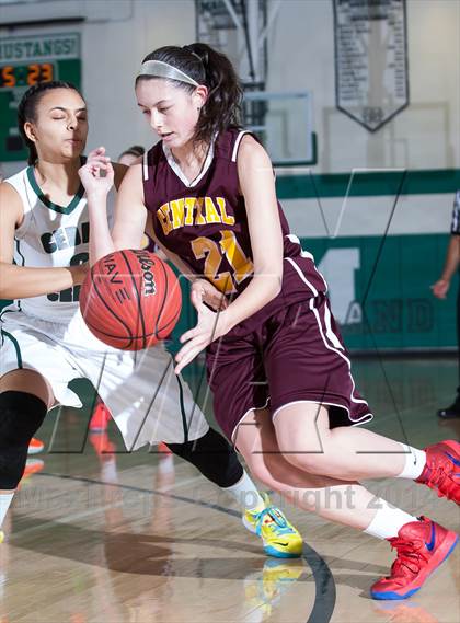 Thumbnail 2 in Cedar Creek vs Central Regional (War vs the Shore) photogallery.