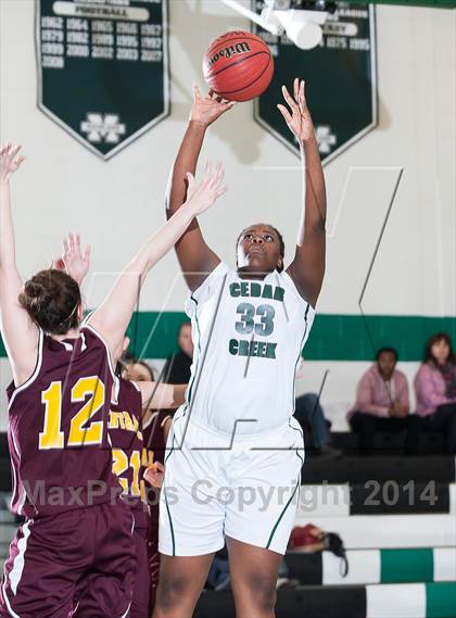 Thumbnail 1 in Cedar Creek vs Central Regional (War vs the Shore) photogallery.
