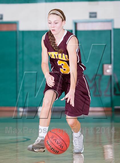 Thumbnail 3 in Cedar Creek vs Central Regional (War vs the Shore) photogallery.