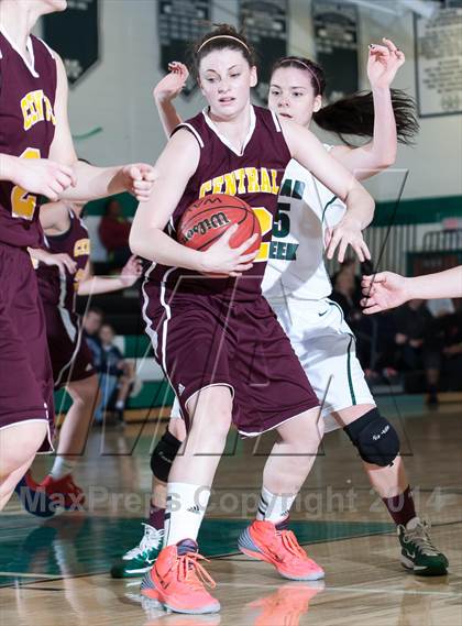 Thumbnail 2 in Cedar Creek vs Central Regional (War vs the Shore) photogallery.