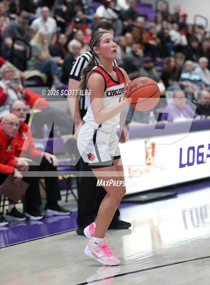 Thumbnail 1 in Logan Elm vs. Circleville (OHSAA D4 District Final) photogallery.