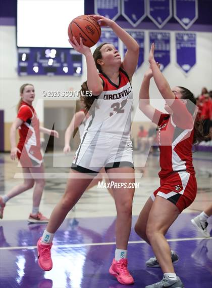 Thumbnail 1 in Logan Elm vs. Circleville (OHSAA D4 District Final) photogallery.