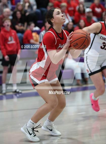 Thumbnail 2 in Logan Elm vs. Circleville (OHSAA D4 District Final) photogallery.