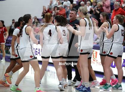 Thumbnail 1 in Logan Elm vs. Circleville (OHSAA D4 District Final) photogallery.