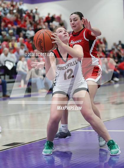 Thumbnail 2 in Logan Elm vs. Circleville (OHSAA D4 District Final) photogallery.