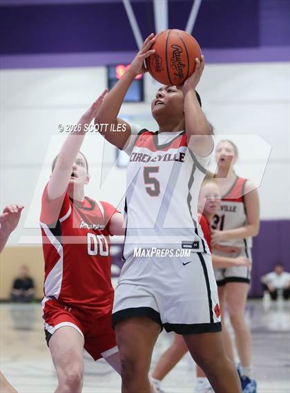 Thumbnail 3 in Logan Elm vs. Circleville (OHSAA D4 District Final) photogallery.
