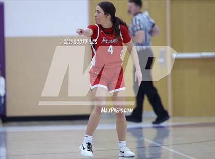 Thumbnail 2 in Logan Elm vs. Circleville (OHSAA D4 District Final) photogallery.