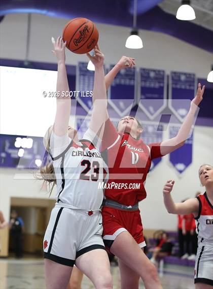 Thumbnail 3 in Logan Elm vs. Circleville (OHSAA D4 District Final) photogallery.