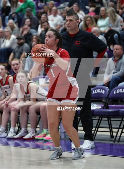 Thumbnail 2 in Logan Elm vs. Circleville (OHSAA D4 District Final) photogallery.