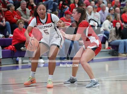 Thumbnail 1 in Logan Elm vs. Circleville (OHSAA D4 District Final) photogallery.