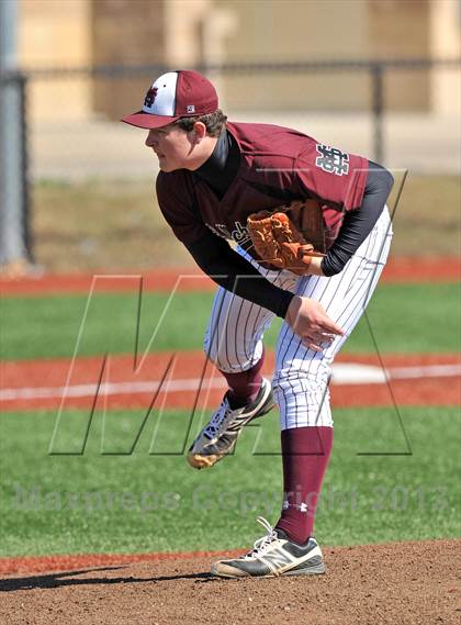 Thumbnail 2 in John Paul II vs St. Michaels (Texas Private School Classic) photogallery.