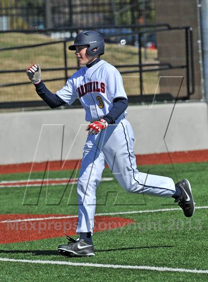 Thumbnail 1 in John Paul II vs St. Michaels (Texas Private School Classic) photogallery.