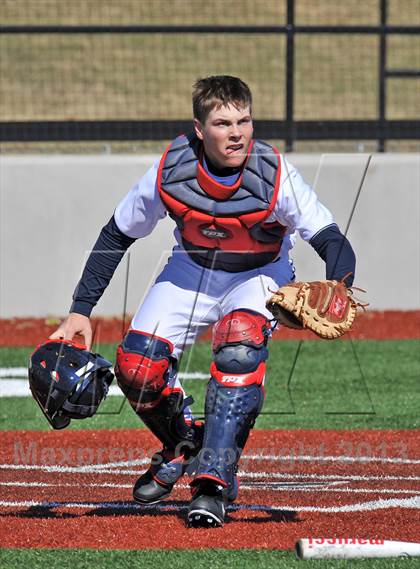 Thumbnail 1 in John Paul II vs St. Michaels (Texas Private School Classic) photogallery.