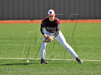 Thumbnail 2 in John Paul II vs St. Michaels (Texas Private School Classic) photogallery.