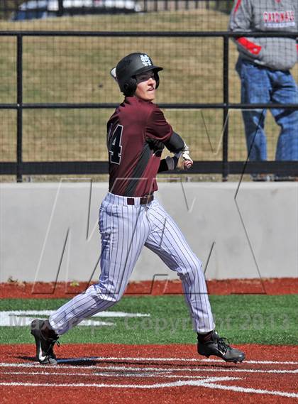 Thumbnail 3 in John Paul II vs St. Michaels (Texas Private School Classic) photogallery.