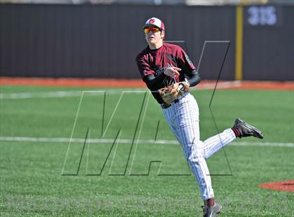 Thumbnail 2 in John Paul II vs St. Michaels (Texas Private School Classic) photogallery.