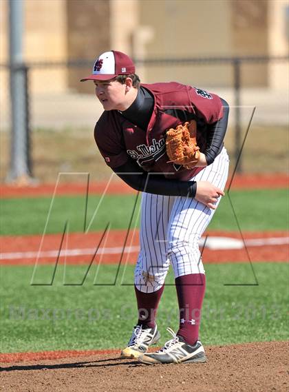 Thumbnail 3 in John Paul II vs St. Michaels (Texas Private School Classic) photogallery.