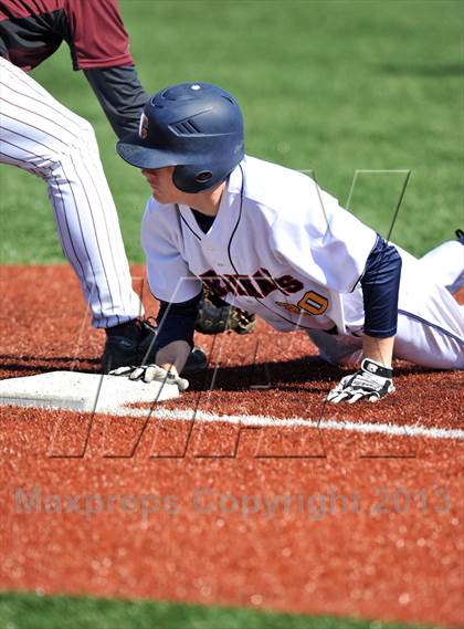 Thumbnail 3 in John Paul II vs St. Michaels (Texas Private School Classic) photogallery.