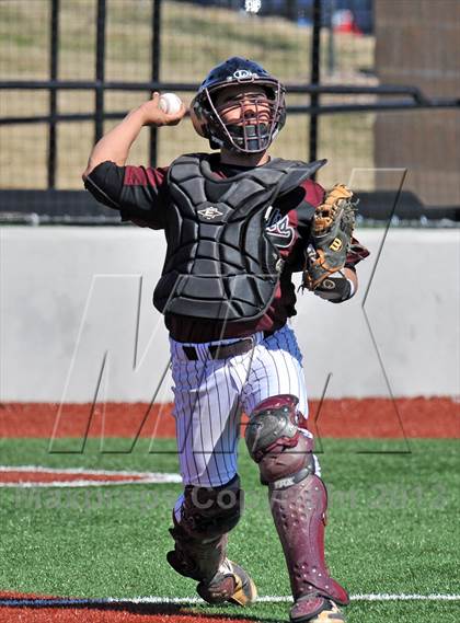 Thumbnail 2 in John Paul II vs St. Michaels (Texas Private School Classic) photogallery.