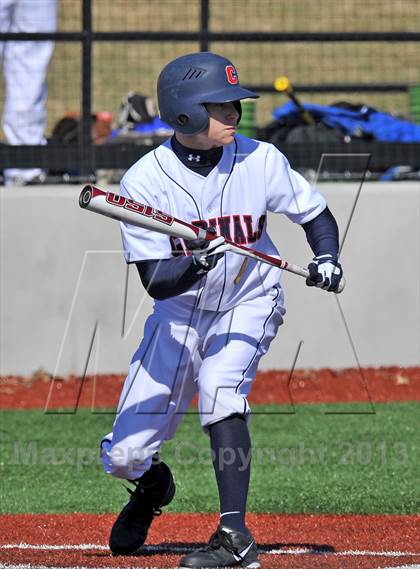 Thumbnail 2 in John Paul II vs St. Michaels (Texas Private School Classic) photogallery.