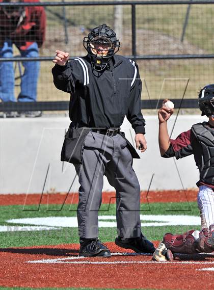 Thumbnail 1 in John Paul II vs St. Michaels (Texas Private School Classic) photogallery.