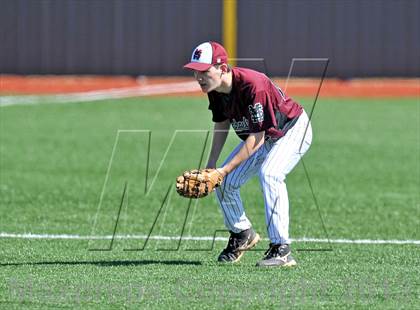 Thumbnail 3 in John Paul II vs St. Michaels (Texas Private School Classic) photogallery.