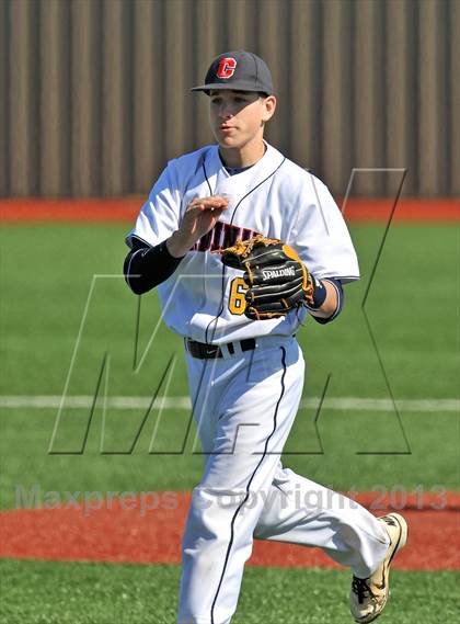 Thumbnail 1 in John Paul II vs St. Michaels (Texas Private School Classic) photogallery.