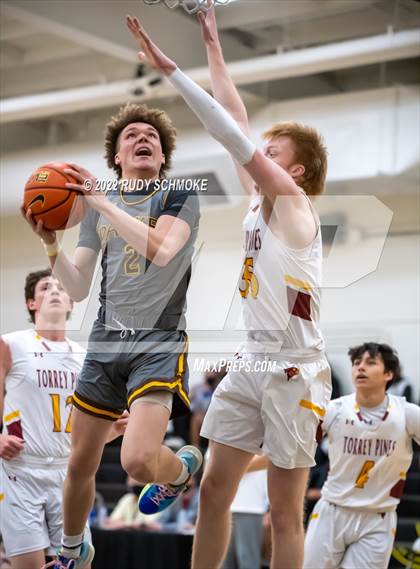 Thumbnail 2 in Francis Parker vs. Torrey Pines (Battle at the Bay) photogallery.