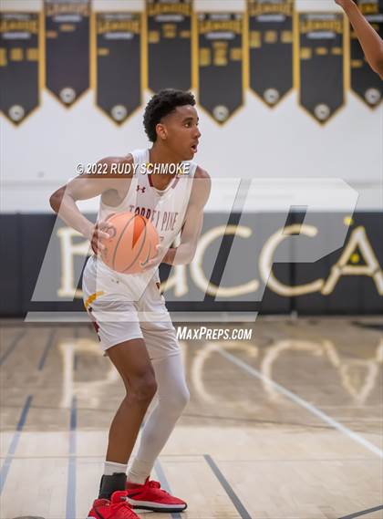 Thumbnail 3 in Francis Parker vs. Torrey Pines (Battle at the Bay) photogallery.
