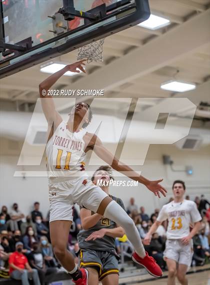 Thumbnail 3 in Francis Parker vs. Torrey Pines (Battle at the Bay) photogallery.