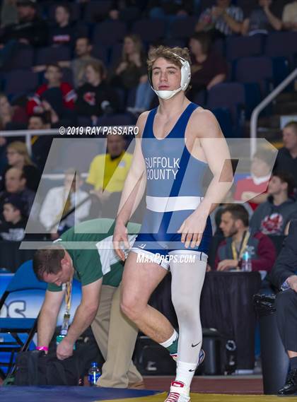 Thumbnail 2 in NYSPHSAA D1 Wrestling Championships (Finals 170 - 285 lbs) photogallery.