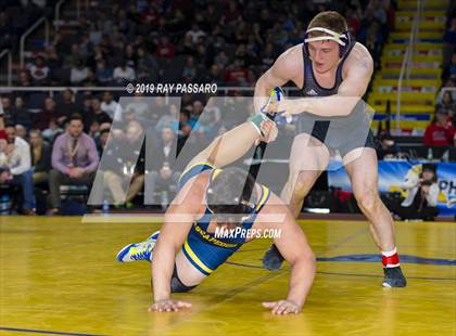 Thumbnail 1 in NYSPHSAA D1 Wrestling Championships (Finals 170 - 285 lbs) photogallery.