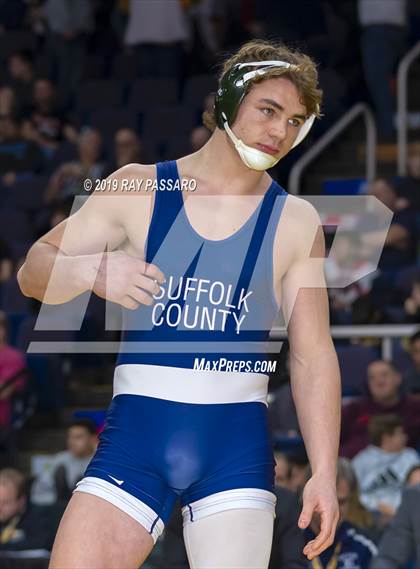 Thumbnail 3 in NYSPHSAA D1 Wrestling Championships (Finals 170 - 285 lbs) photogallery.