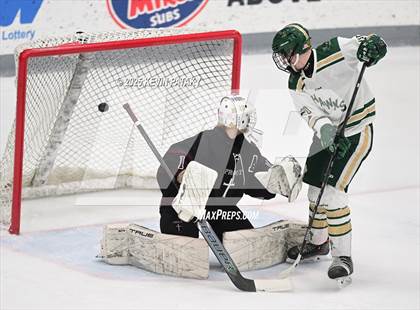 Thumbnail 1 in Prout vs. Bishop Hendricken (RIIL D1 Final) photogallery.