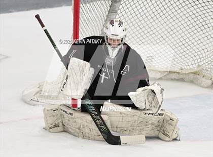 Thumbnail 2 in Prout vs. Bishop Hendricken (RIIL D1 Final) photogallery.