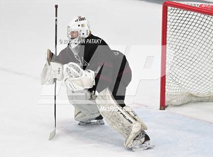 Thumbnail 3 in Prout vs. Bishop Hendricken (RIIL D1 Final) photogallery.