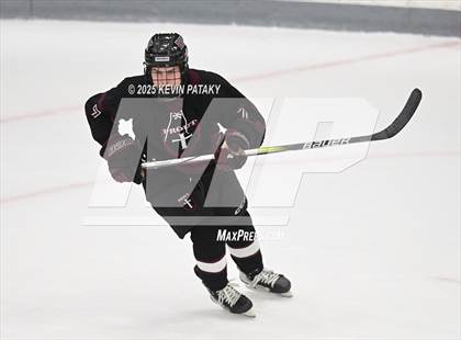 Thumbnail 2 in Prout vs. Bishop Hendricken (RIIL D1 Final) photogallery.