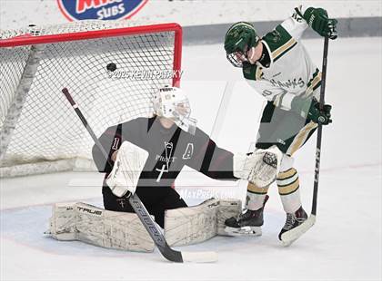 Thumbnail 1 in Prout vs. Bishop Hendricken (RIIL D1 Final) photogallery.