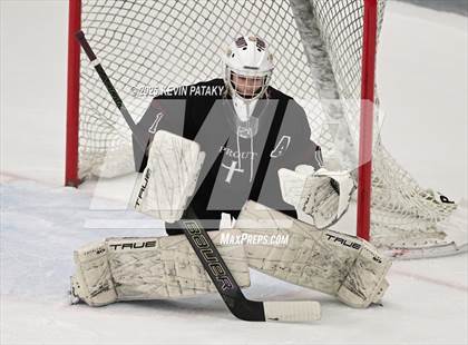Thumbnail 2 in Prout vs. Bishop Hendricken (RIIL D1 Final) photogallery.