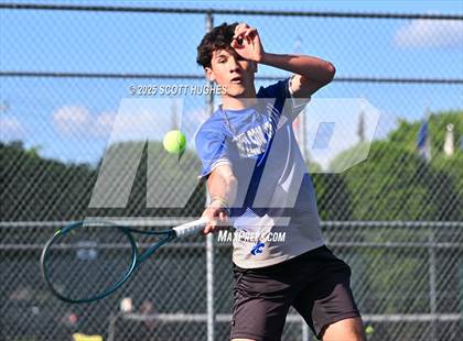 Thumbnail 3 in Hendersonville vs Wilson Central (District 9AA Team) photogallery.