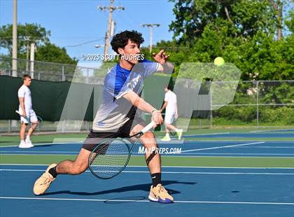 Thumbnail 3 in Hendersonville vs Wilson Central (District 9AA Team) photogallery.