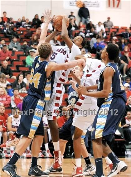 Thumbnail 1 in Foothill vs. Coronado photogallery.
