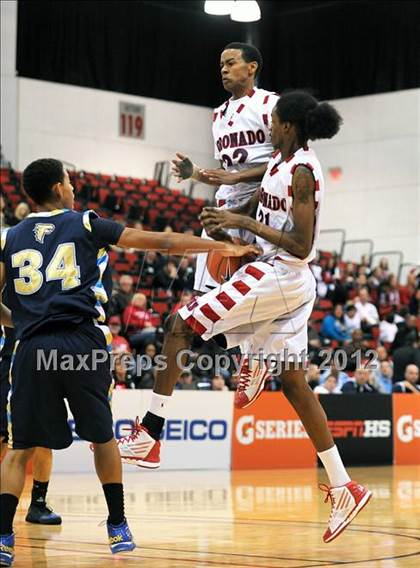 Thumbnail 2 in Foothill vs. Coronado photogallery.