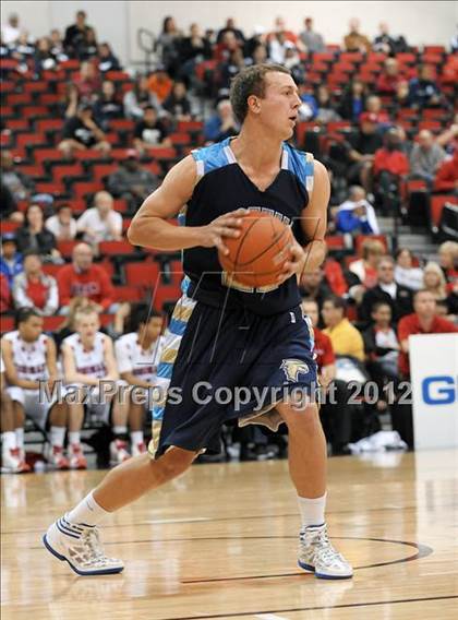 Thumbnail 2 in Foothill vs. Coronado photogallery.