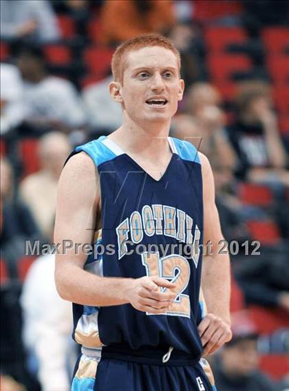 Thumbnail 1 in Foothill vs. Coronado photogallery.