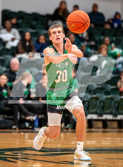 Thumbnail 2 in Hooks vs. Tatum (Tenaha ISD Holiday Hoops) photogallery.