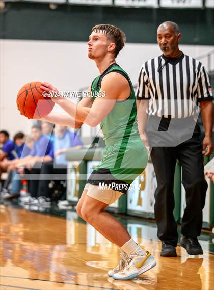 Thumbnail 2 in Hooks vs. Tatum (Tenaha ISD Holiday Hoops) photogallery.