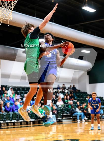 Thumbnail 3 in Hooks vs. Tatum (Tenaha ISD Holiday Hoops) photogallery.