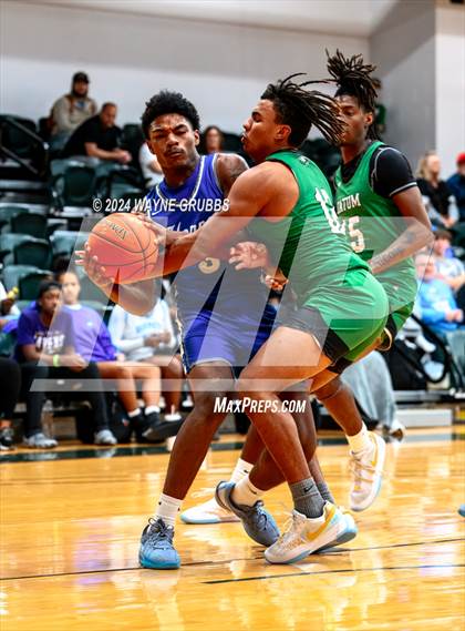 Thumbnail 3 in Hooks vs. Tatum (Tenaha ISD Holiday Hoops) photogallery.