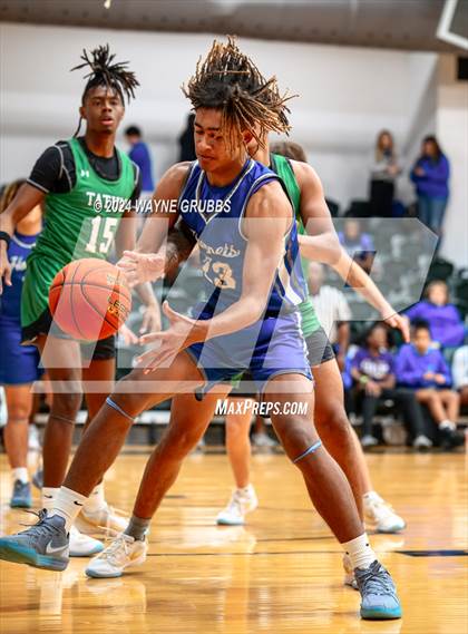 Thumbnail 2 in Hooks vs. Tatum (Tenaha ISD Holiday Hoops) photogallery.